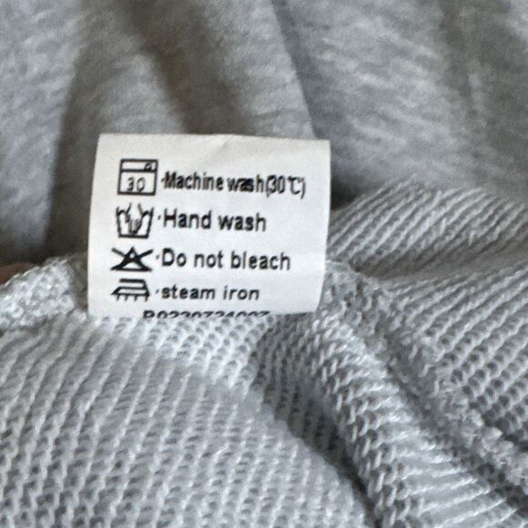 Caracilia Gray V Neck Extra Large Sweatshirt - Picture 4 of 10